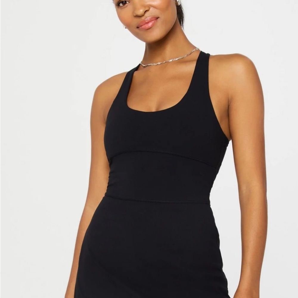 Black Sleeveless Bodycon Dress